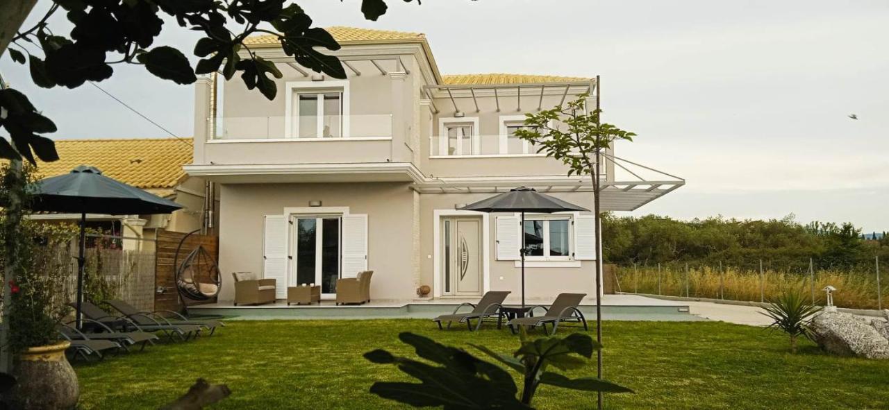 Spiridoula Luxury Villa Roda  Exterior photo